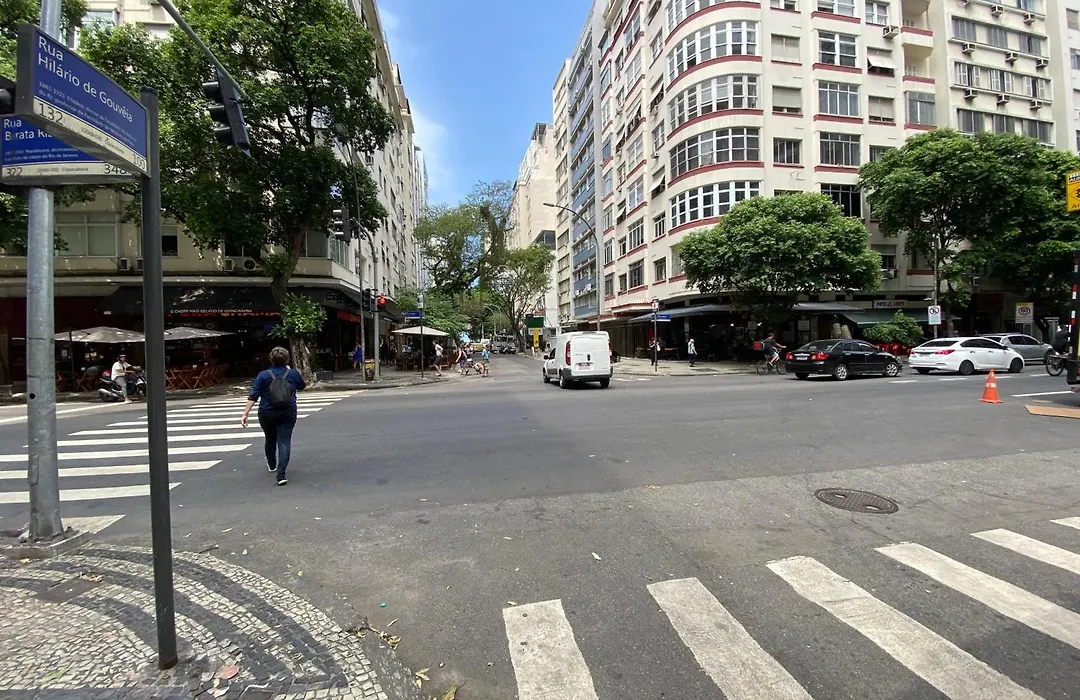 Lindo e luxuoso apto no coração de Copacabana-1